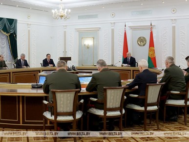"Важнейшая наша задача - извлекать уроки". Лукашенко рассказал об обстановке вокруг Беларуси