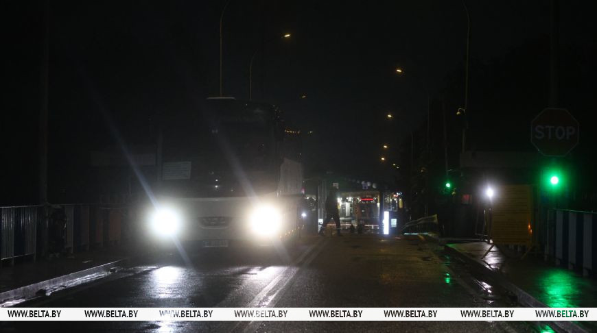 ГПК: на мосту между Беларусью и Польшей остались автобусы, им нужно искать другие маршруты возвращения в ЕС