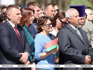 Лукашенко жителям регионов: пока вы есть, Беларусь будет независимой и никто нам не страшен