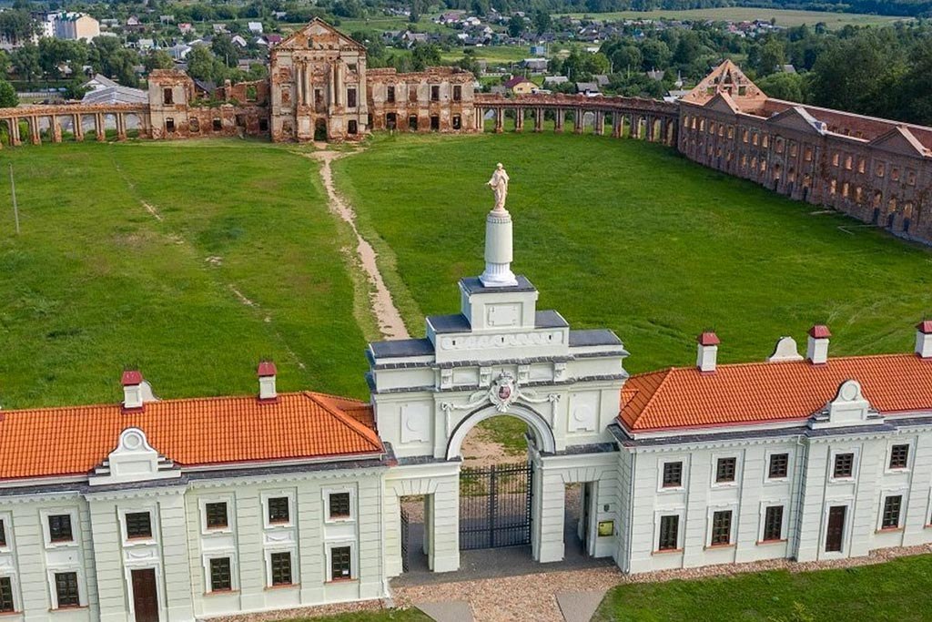 Сенсация в Ружанах: археологи вернули из забвения тайны дворца Сапег