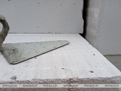 Студотрядовцы помогают в строительстве детского сада в Жабинке