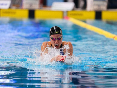 Алина Змушко установила новый рекорд Беларуси в плавании на 100 метров брассом