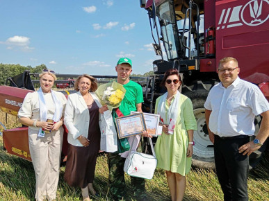 ТЫСЯЧИ ДАЮТСЯ НЕЛЕГКО