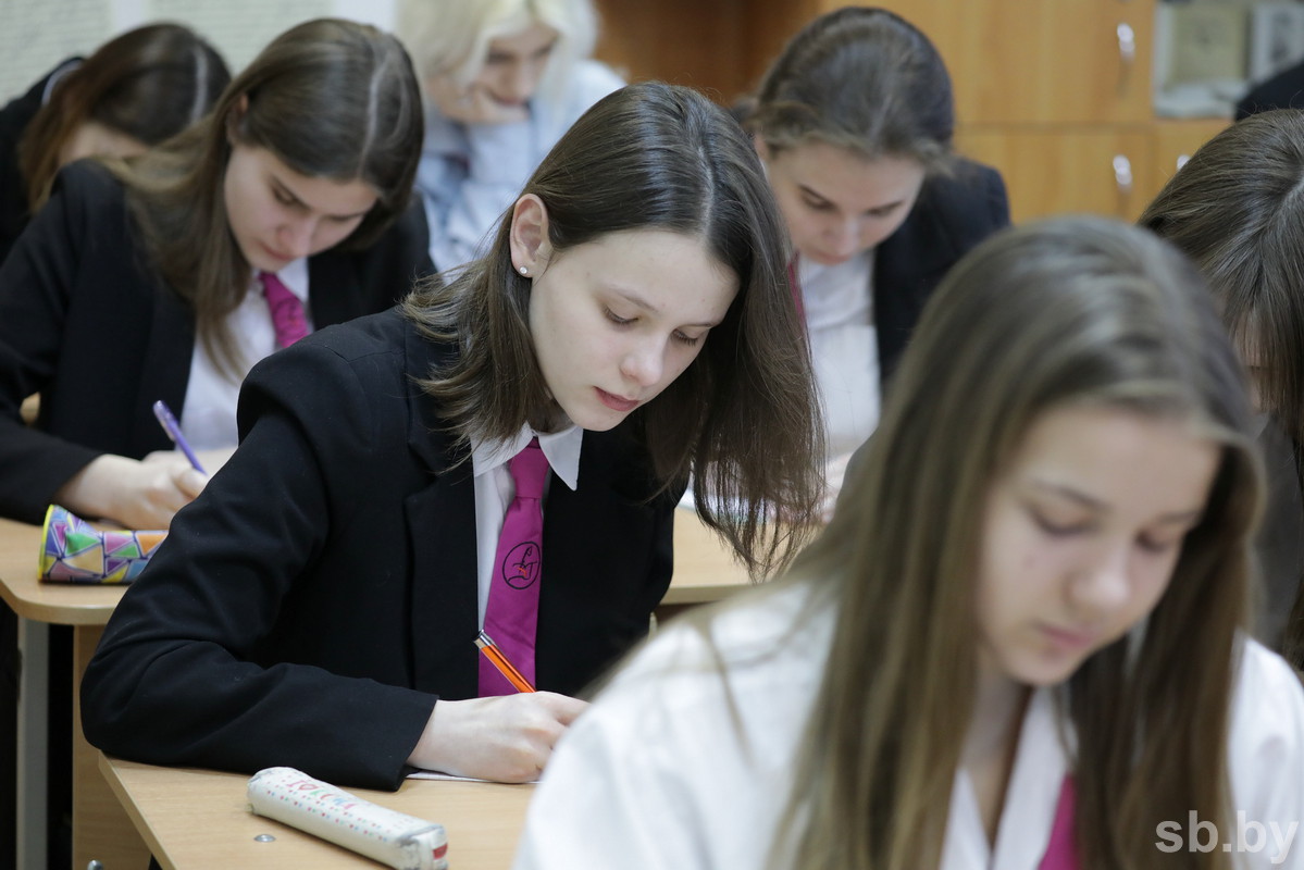 Выпускные экзамены у девятиклассников пройдут с 2 по 13 июня