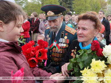 В БЕЛАРУСИ 25 АПРЕЛЯ НАЧИНАЮТ ВЫПЛАЧИВАТЬ МАТЕРИАЛЬНУЮ ПОМОЩЬ КО ДНЮ ПОБЕДЫ