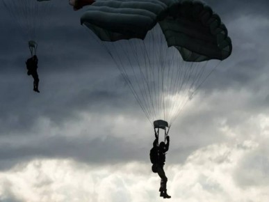 Сегодня в вечернее и ночное время над городом будет слышен гул самолета