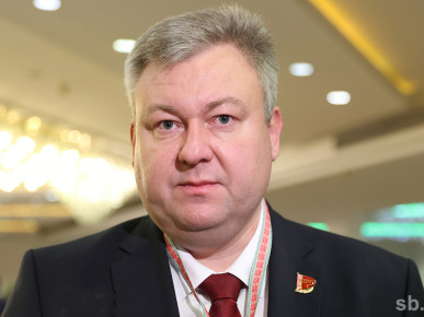 Брилевич: ситуацию со школьной формой власти будут держать на контроле не только перед новым учебным годом