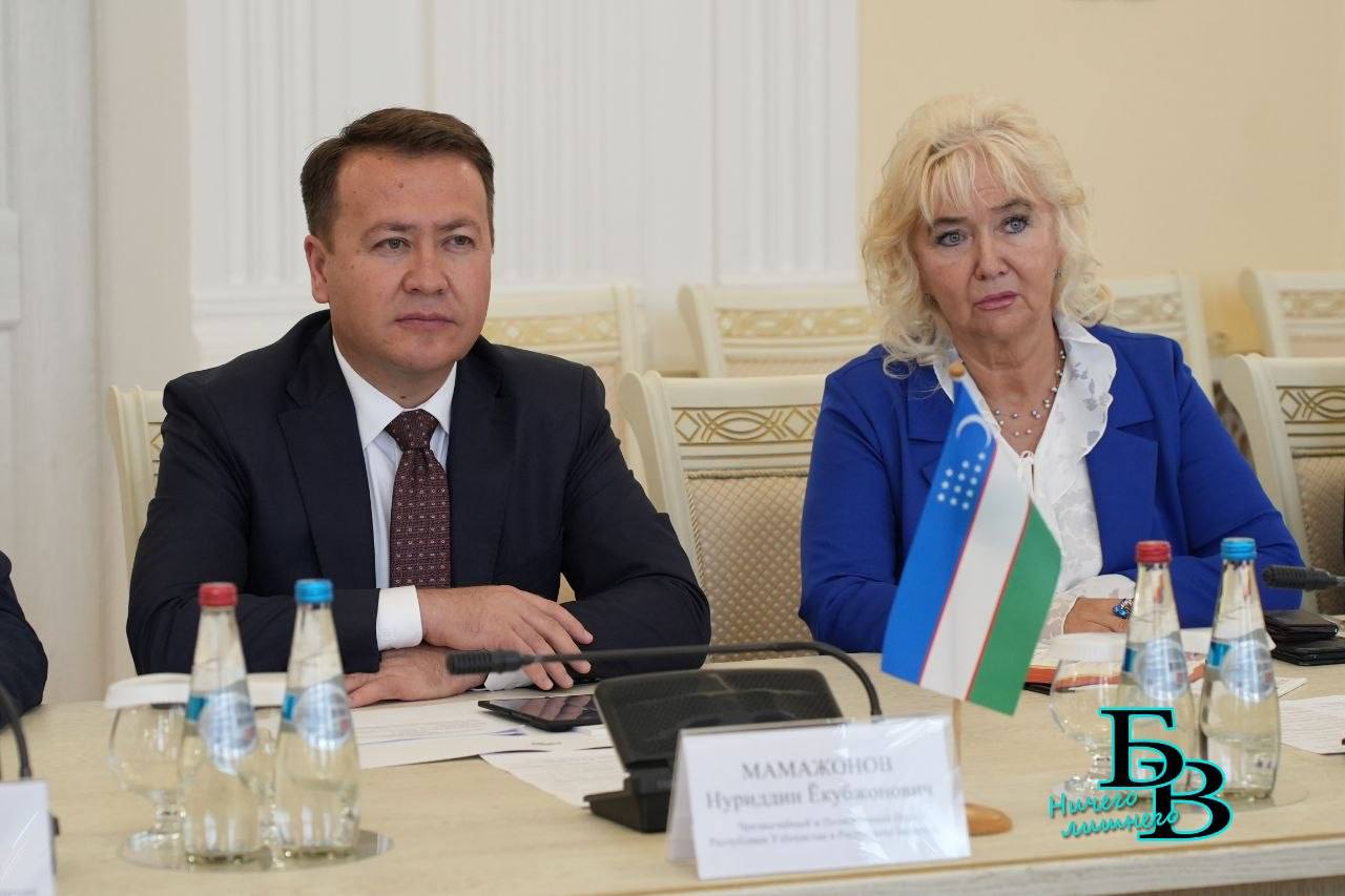В Брестском облисполкоме принимают Чрезвычайного и Полномочного Посла Узбекистана в Беларуси Нуриддина Мамажонова. 