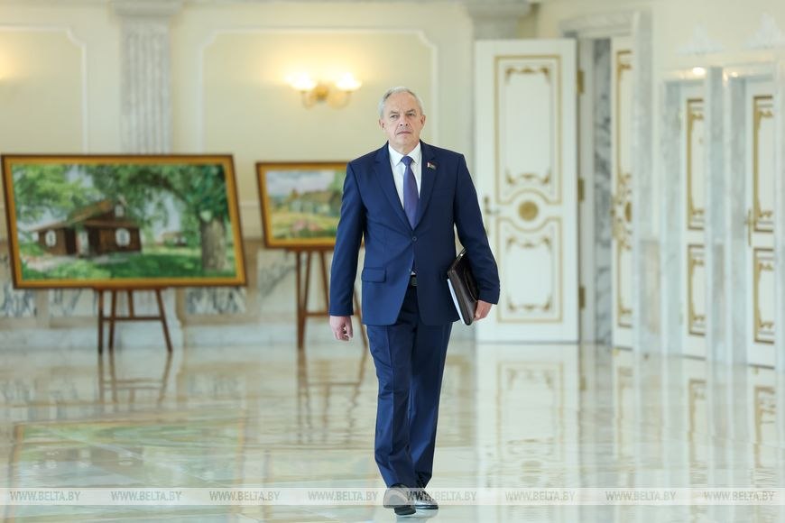 "Работает неплохо". Лукашенко оценил деятельность белорусского парламента 