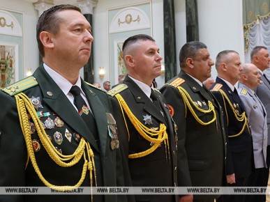 Лукашенко: белорусы умеют защищать свою землю, были и будут сильнее любых вызовов